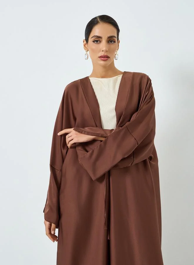 تايك تو عباية ساتان سادة بأكمام طويلة